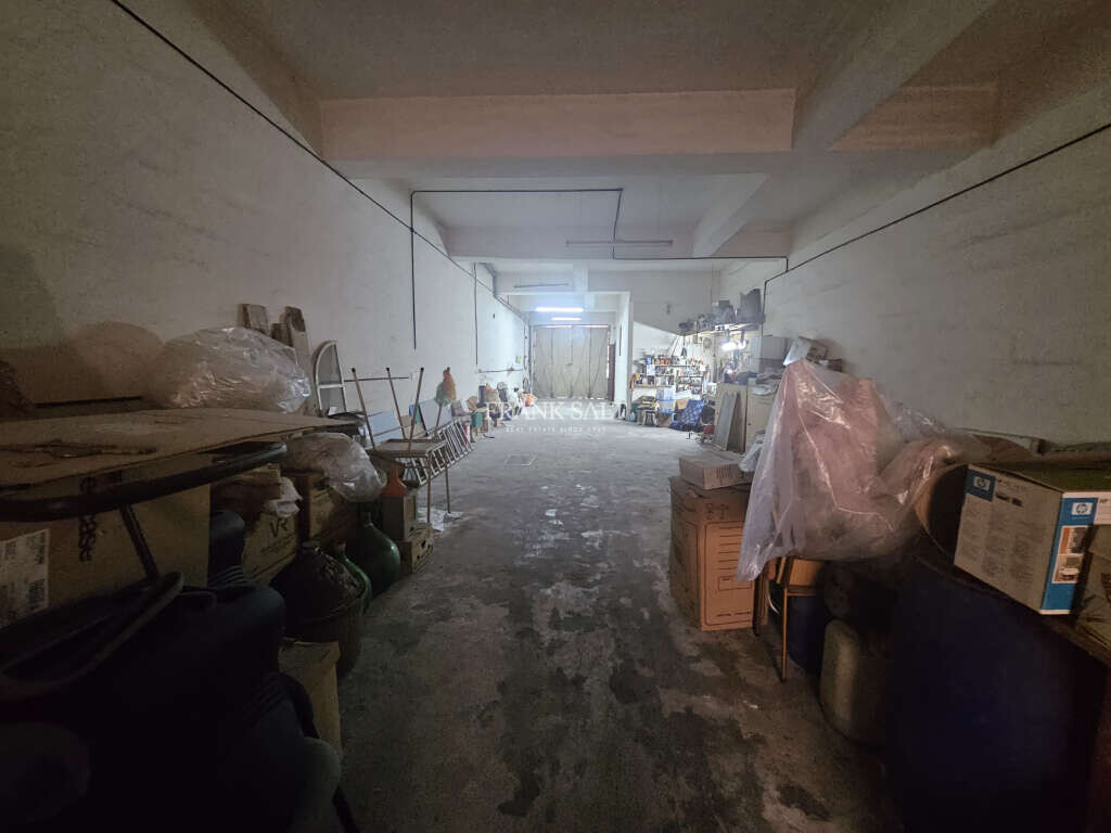 Qormi, 3 Bedrooms Bedrooms, ,2 BathroomsBathrooms,For Sale,FRSA-920292