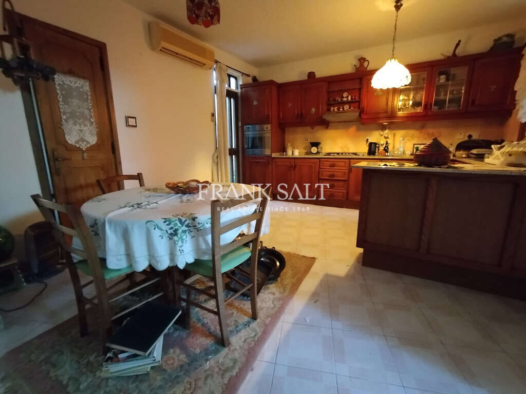 San Gwann, 3 Bedrooms Bedrooms, ,3 BathroomsBathrooms,For Sale,FRSA-920998