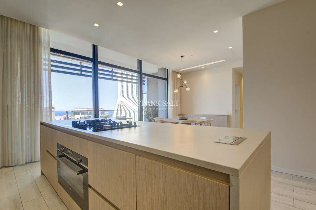 Pender Gardens, 3 Bedrooms Bedrooms, ,1 BathroomBathrooms,For Sale,FRSA-046434