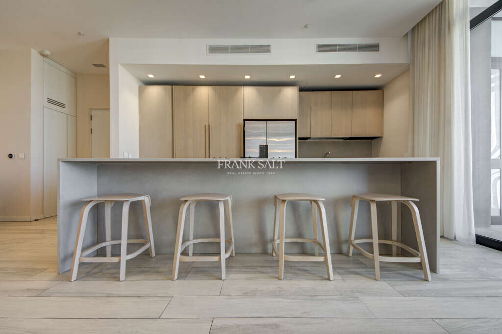 Pender Gardens, 3 Bedrooms Bedrooms, ,1 BathroomBathrooms,For Sale,FRSA-046434