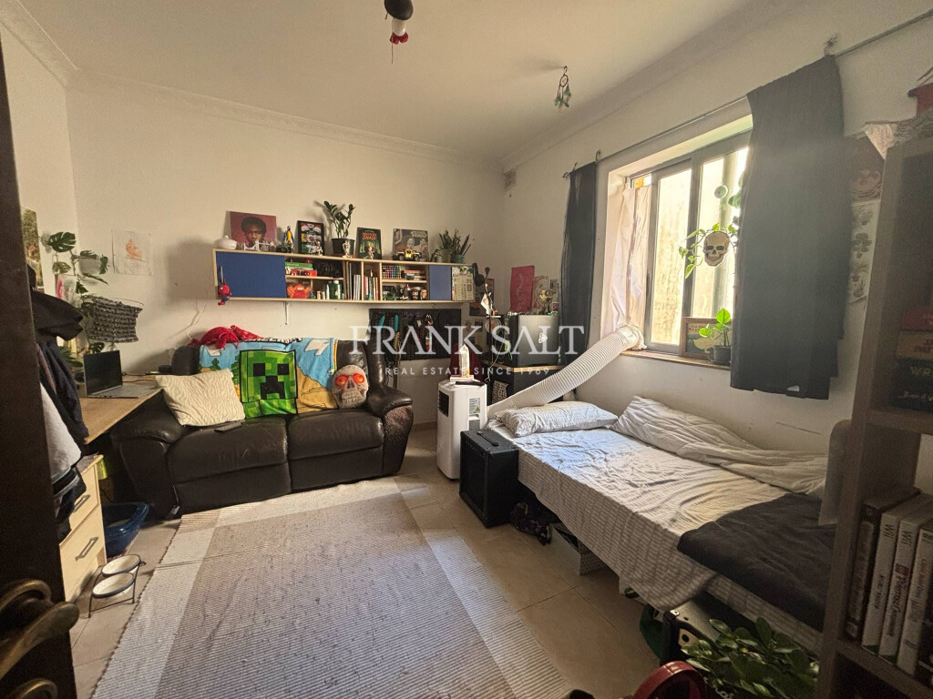 Qormi, 3 Bedrooms Bedrooms, ,2 BathroomsBathrooms,For Sale,FRSA-920897