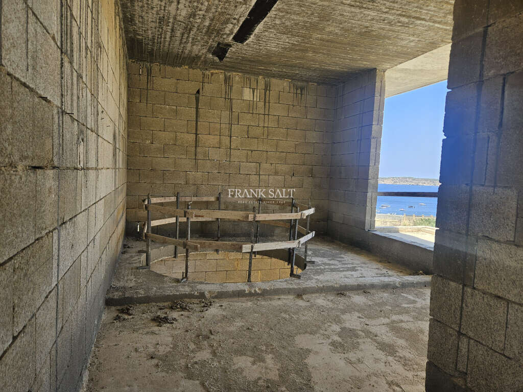 Mellieha, 3 Bedrooms Bedrooms, ,2 BathroomsBathrooms,For Sale,FRSA-920883