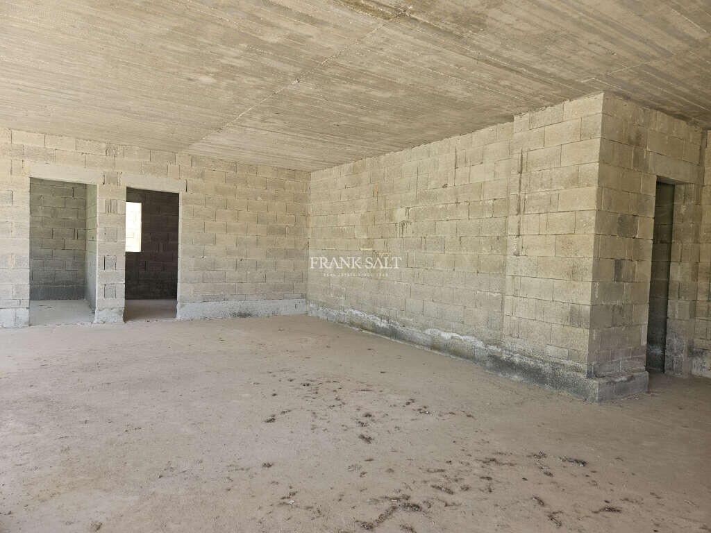 Mellieha, 3 Bedrooms Bedrooms, ,2 BathroomsBathrooms,For Sale,FRSA-920883