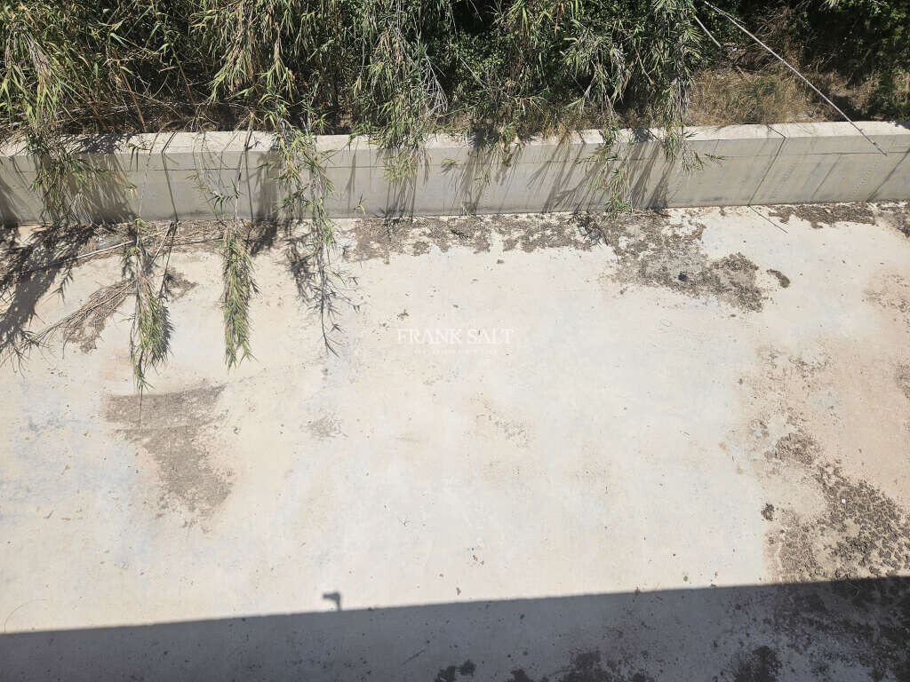 Mellieha, 3 Bedrooms Bedrooms, ,2 BathroomsBathrooms,For Sale,FRSA-920883