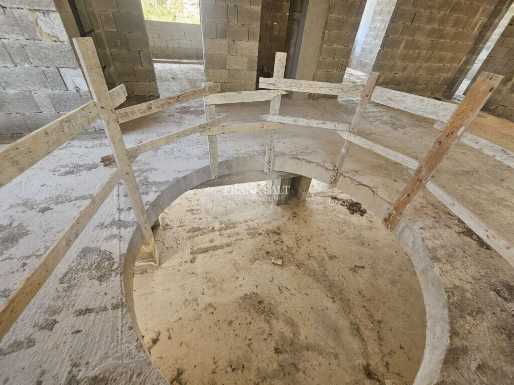 Mellieha, 3 Bedrooms Bedrooms, ,2 BathroomsBathrooms,For Sale,FRSA-920883