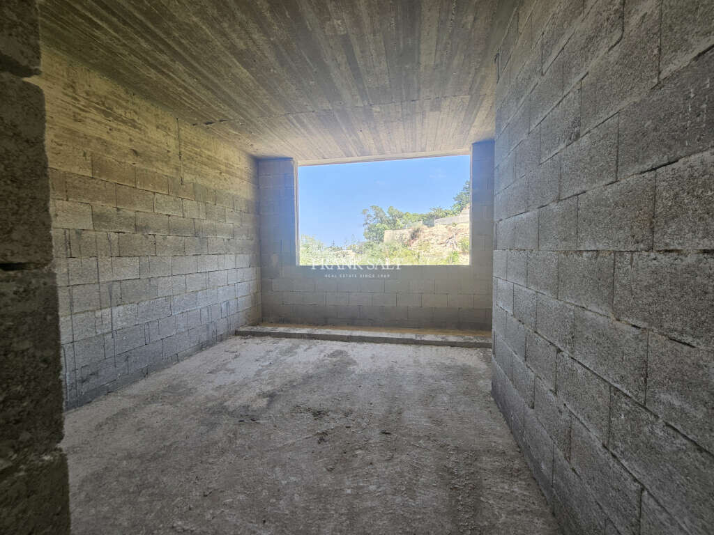 Mellieha, 3 Bedrooms Bedrooms, ,2 BathroomsBathrooms,For Sale,FRSA-920883