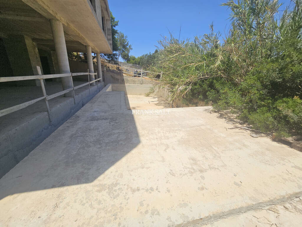 Mellieha, 3 Bedrooms Bedrooms, ,3 BathroomsBathrooms,For Sale,FRSA-920885