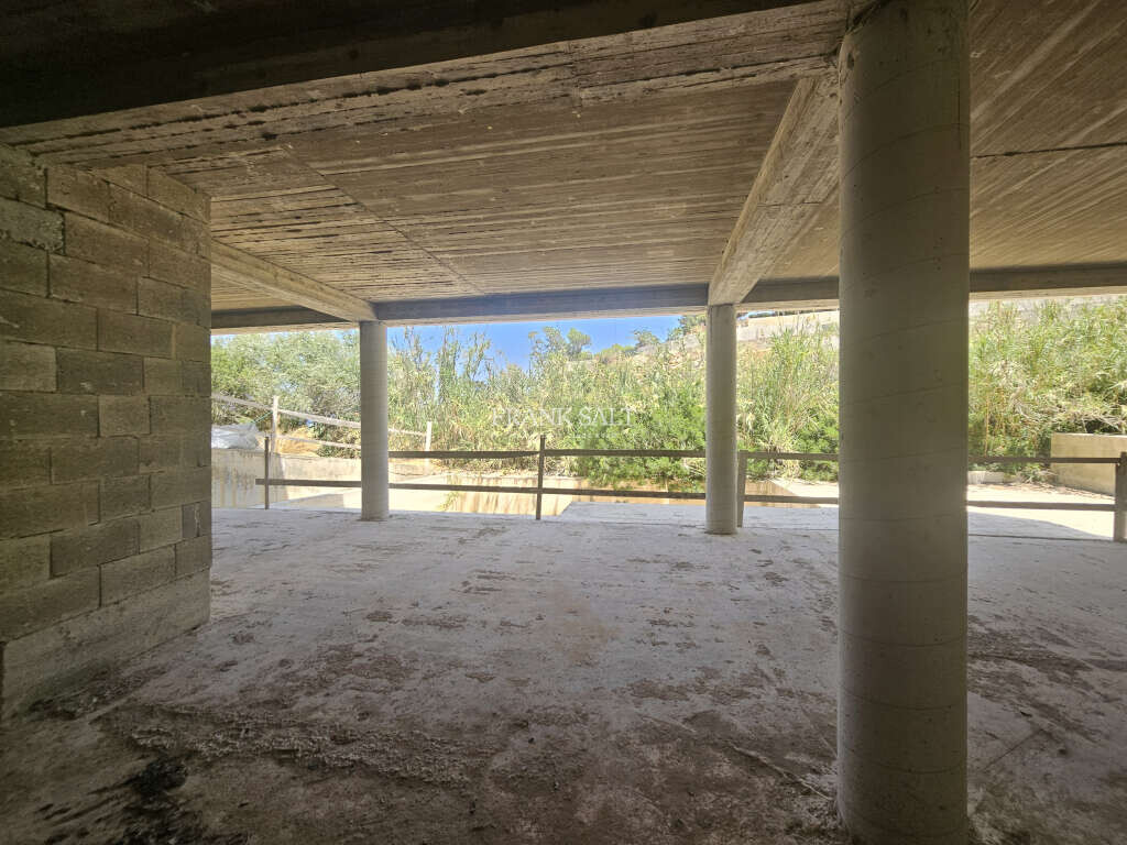 Mellieha, 3 Bedrooms Bedrooms, ,3 BathroomsBathrooms,For Sale,FRSA-920885