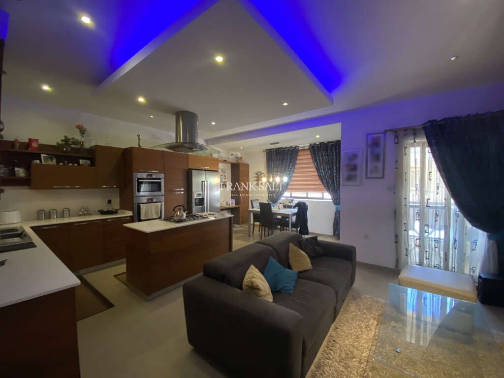 Kalkara, 2 Bedrooms Bedrooms, ,1 BathroomBathrooms,For Sale,FRSA-920873