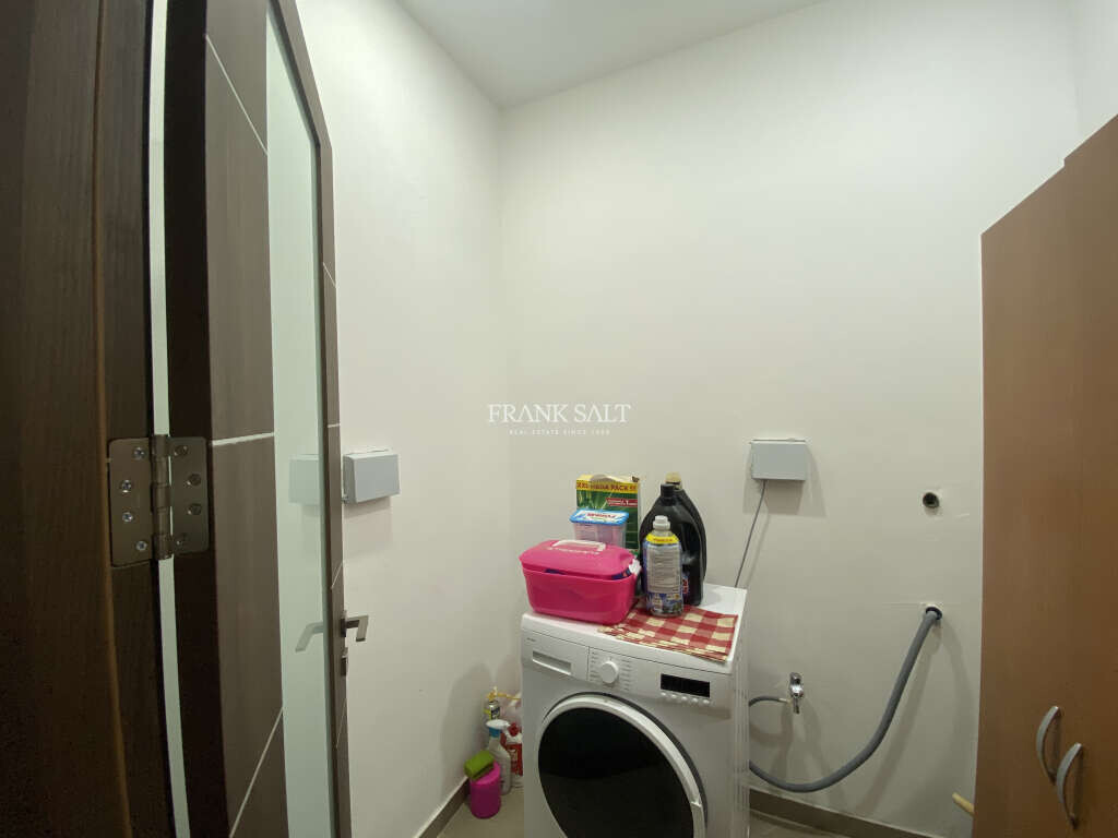 Kalkara, 2 Bedrooms Bedrooms, ,1 BathroomBathrooms,For Sale,FRSA-920873