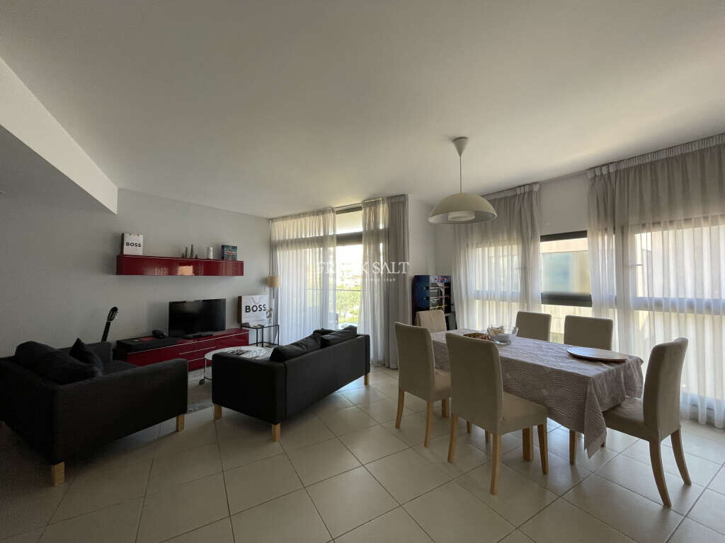 Portomaso, 2 Bedrooms Bedrooms, ,2 BathroomsBathrooms,For Sale,FRSA-920626