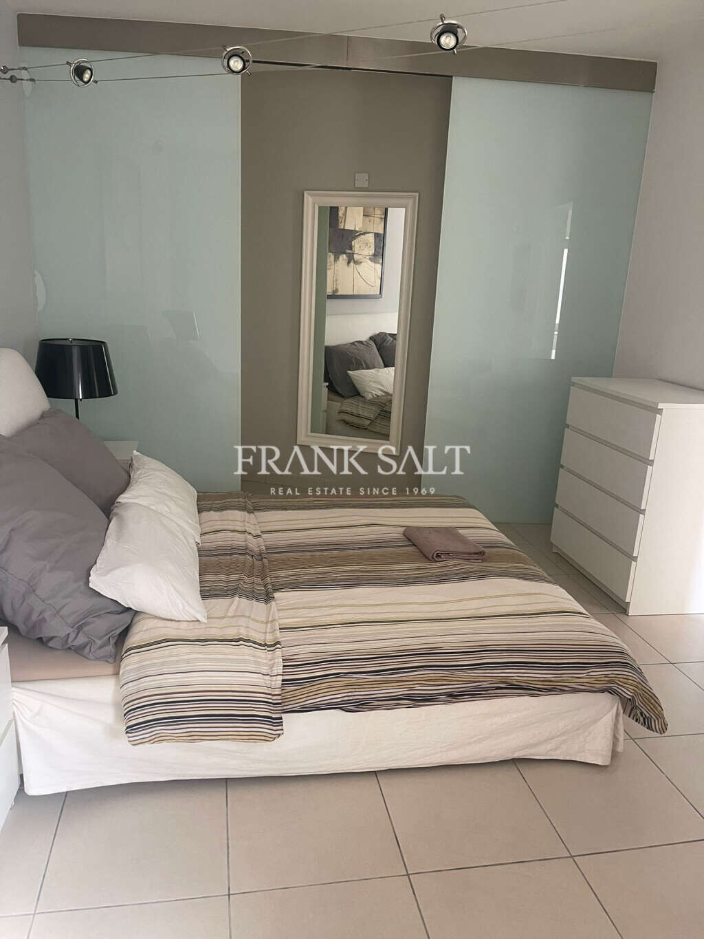 Portomaso, 2 Bedrooms Bedrooms, ,2 BathroomsBathrooms,For Sale,FRSA-920626