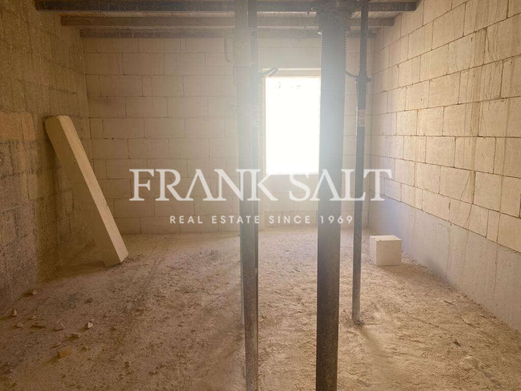 Xaghra, Gozo, 3 Bedrooms Bedrooms, ,1 BathroomBathrooms,For Sale,FRSA-160632