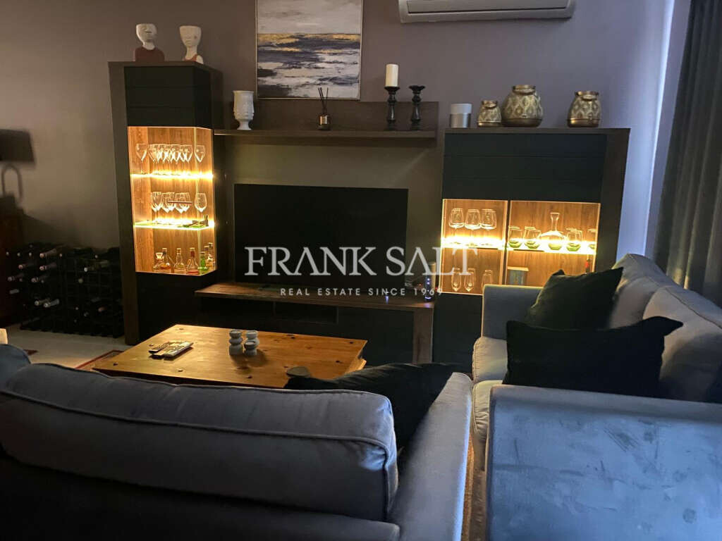 Mellieha, 2 Bedrooms Bedrooms, ,2 BathroomsBathrooms,For Sale,FRSA-920524