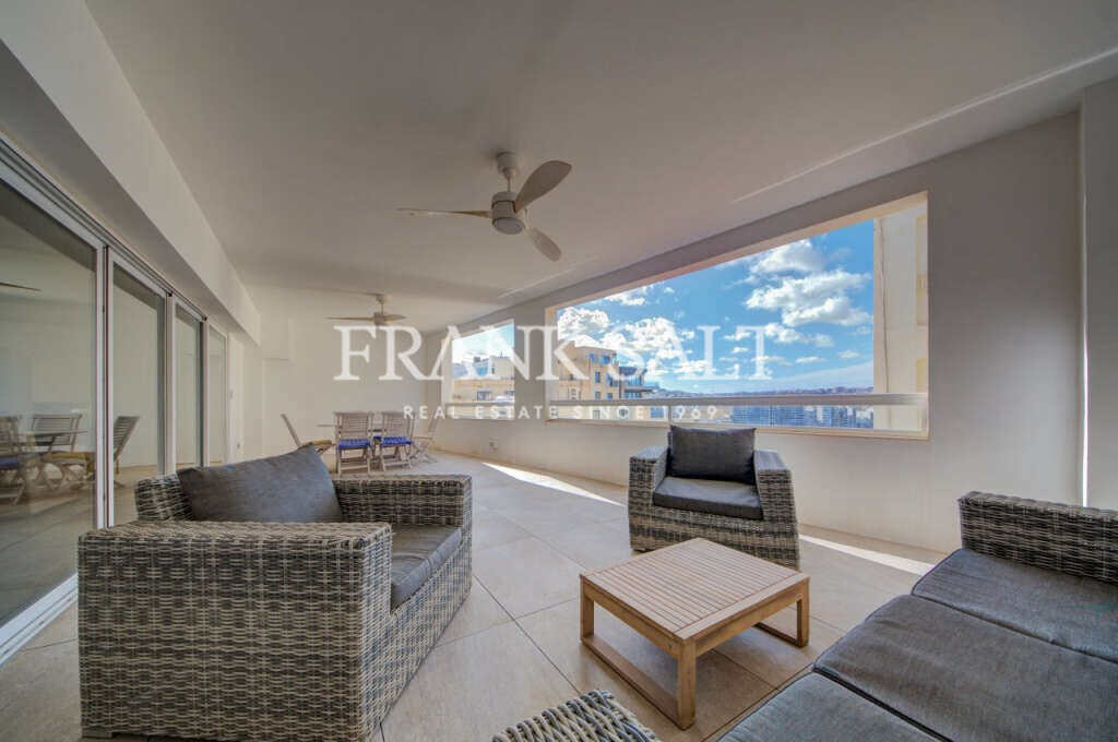 Sliema, 3 Bedrooms Bedrooms, ,1 BathroomBathrooms,For Sale,FRSA-917428