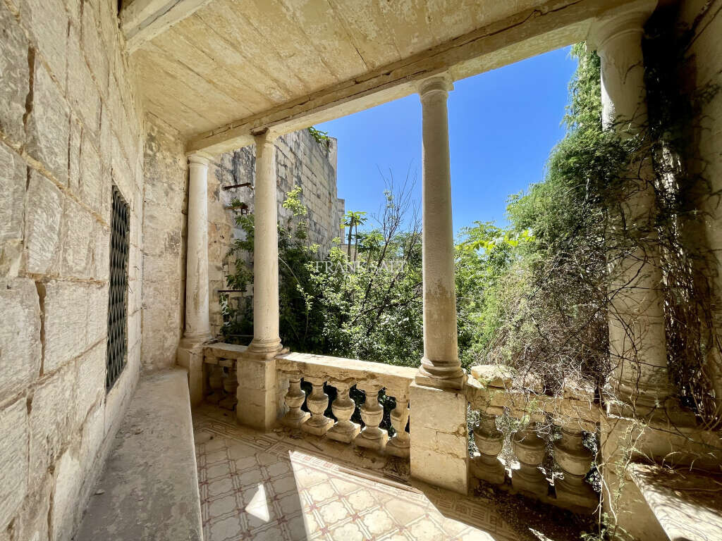 Pieta, ,For Sale,FRSA-919705