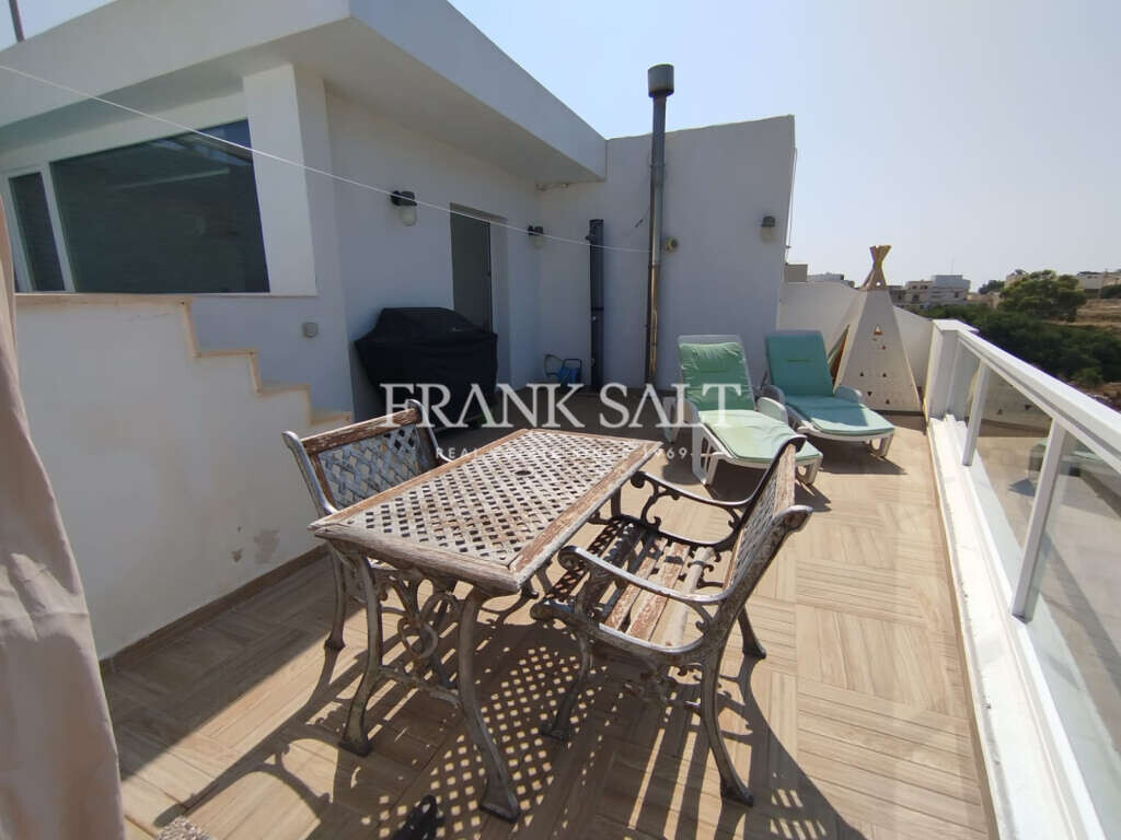 Birzebbugia, 3 Bedrooms Bedrooms, ,2 BathroomsBathrooms,For Sale,FRSA-920402