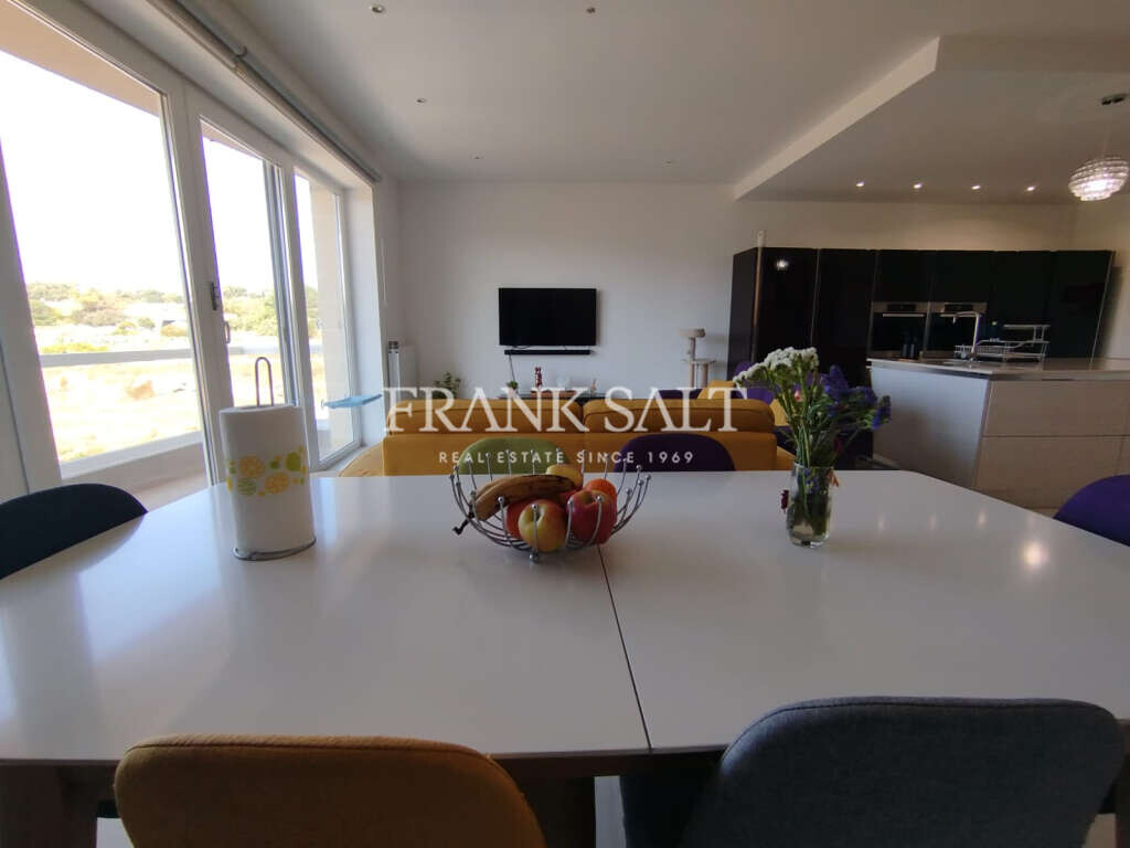 Birzebbugia, 3 Bedrooms Bedrooms, ,2 BathroomsBathrooms,For Sale,FRSA-920402