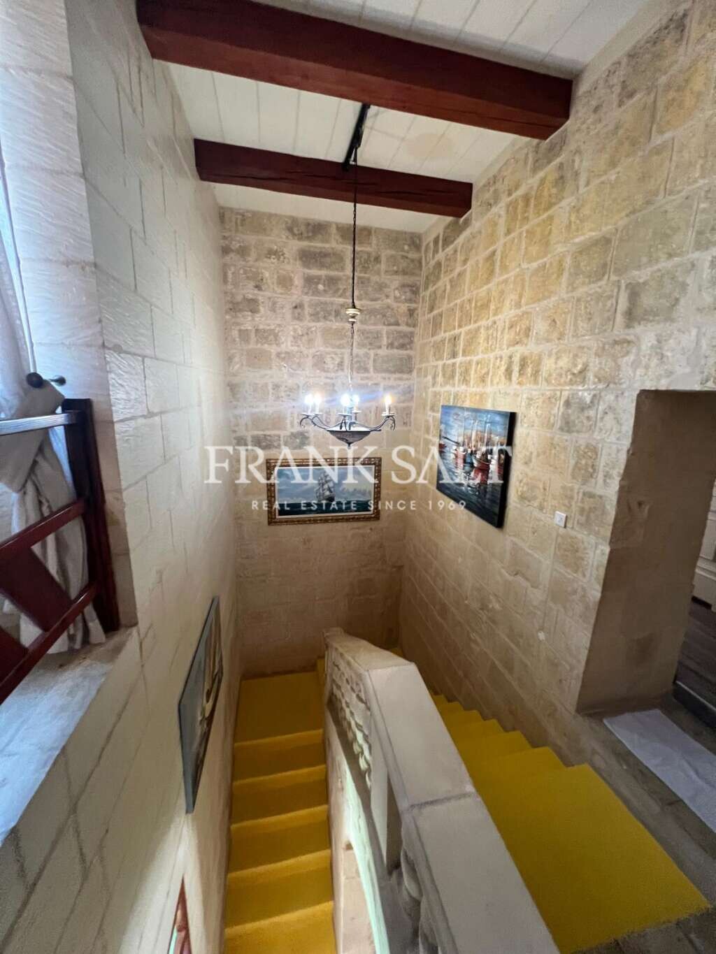 Qrendi, 3 Bedrooms Bedrooms, ,1 BathroomBathrooms,For Sale,FRSA-920397