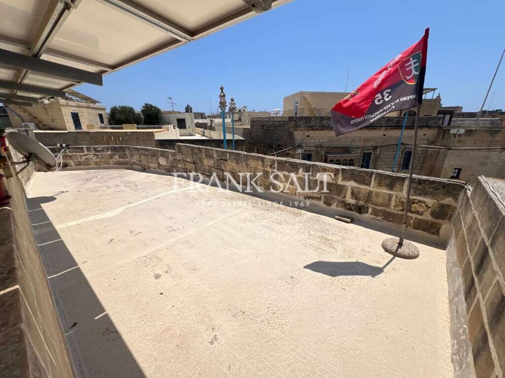 Qrendi, 3 Bedrooms Bedrooms, ,1 BathroomBathrooms,For Sale,FRSA-920397