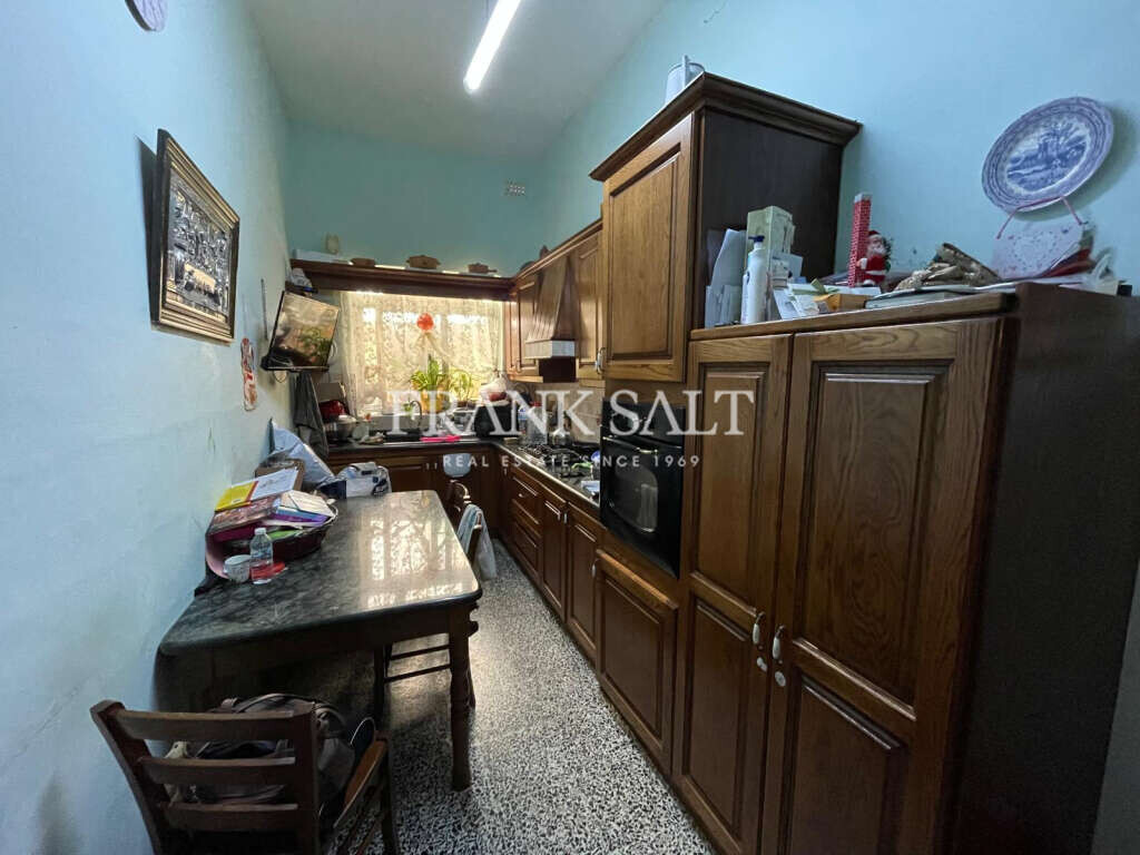 Rabat, 2 Bedrooms Bedrooms, ,1 BathroomBathrooms,For Sale,FRSA-920266