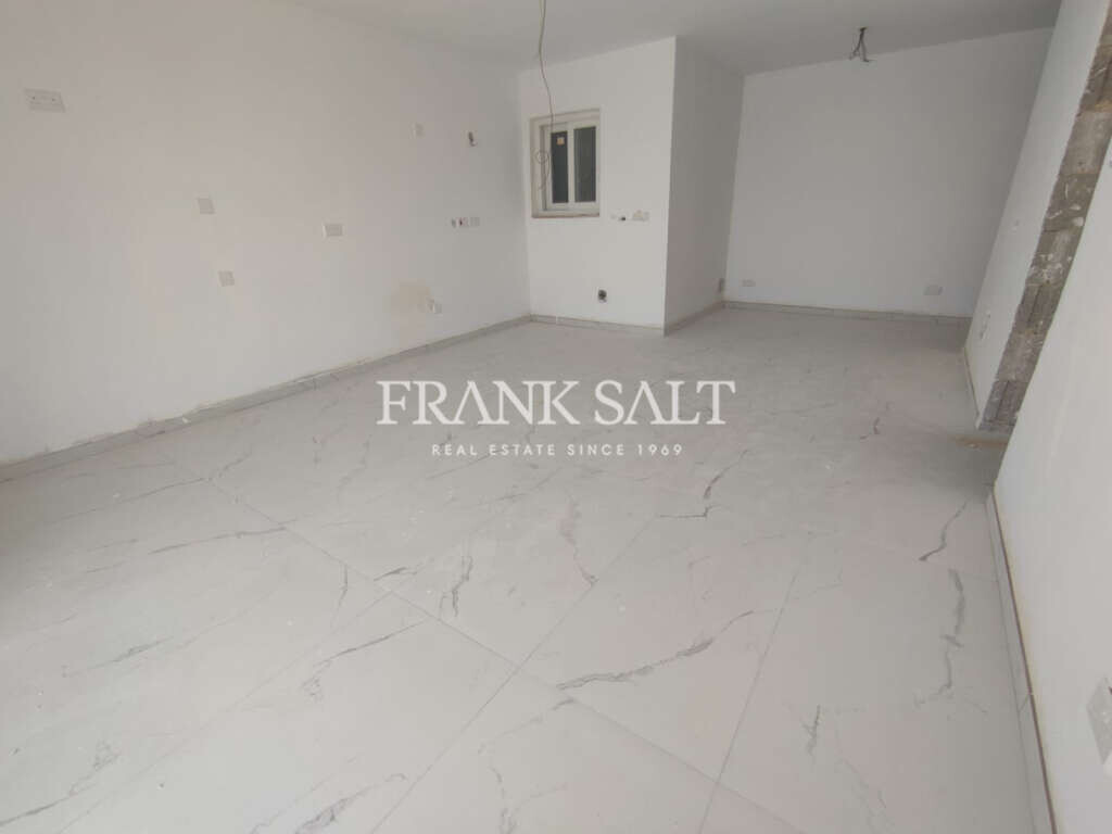 Mellieha, 2 Bedrooms Bedrooms, ,1 BathroomBathrooms,For Sale,FRSA-920320