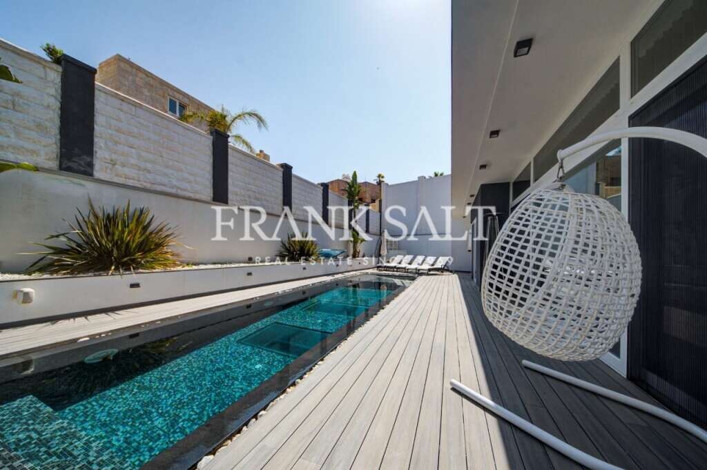 Madliena, 6 Bedrooms Bedrooms, ,6 BathroomsBathrooms,For Sale,FRSA-920014