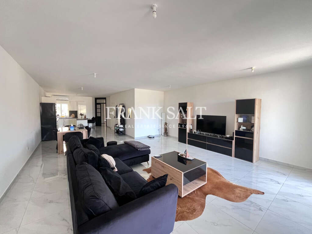 Victoria, Gozo, 3 Bedrooms Bedrooms, ,1 BathroomBathrooms,For Sale,FRSA-920252