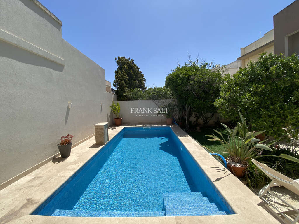 Rabat, 4 Bedrooms Bedrooms, ,1 BathroomBathrooms,For Sale,FRSA-920238