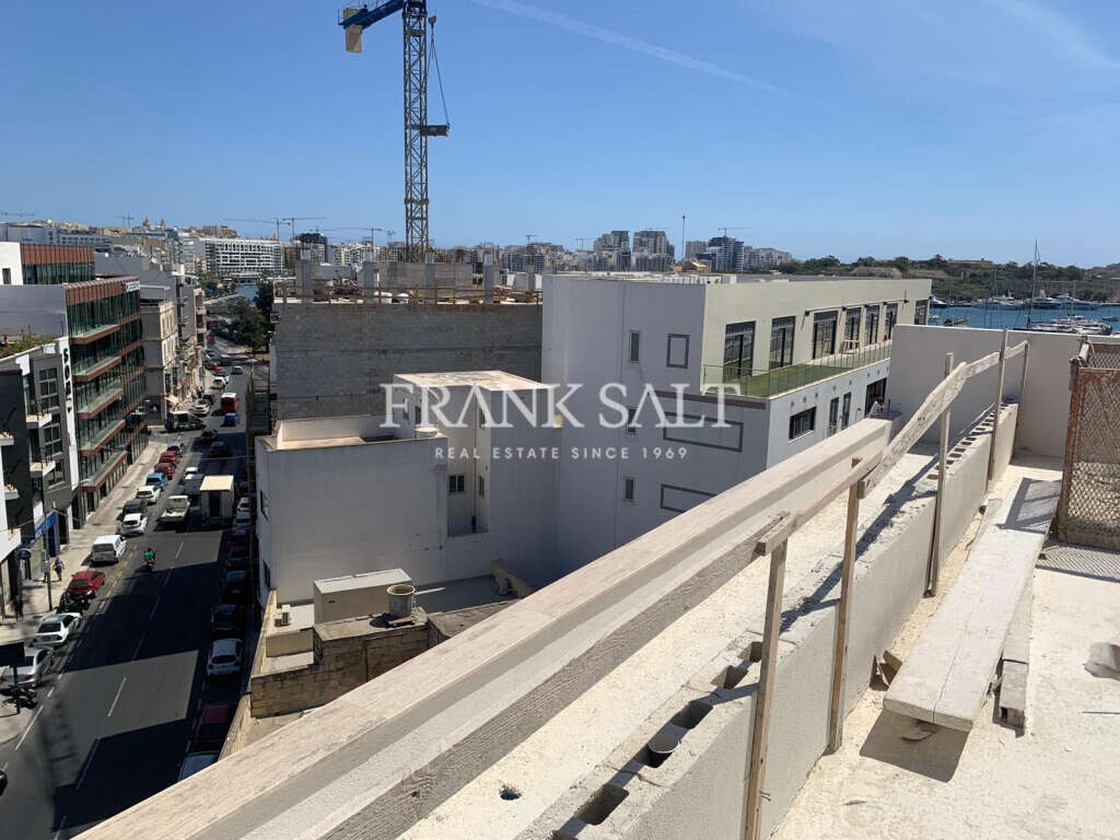 Ta' Xbiex, 1 Bedroom Bedrooms, ,1 BathroomBathrooms,For Sale,FRSA-920068