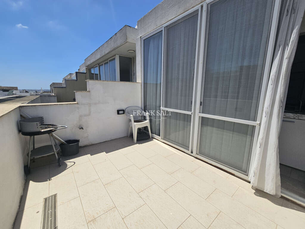 Swatar, 3 Bedrooms Bedrooms, ,2 BathroomsBathrooms,For Sale,FRSA-919909