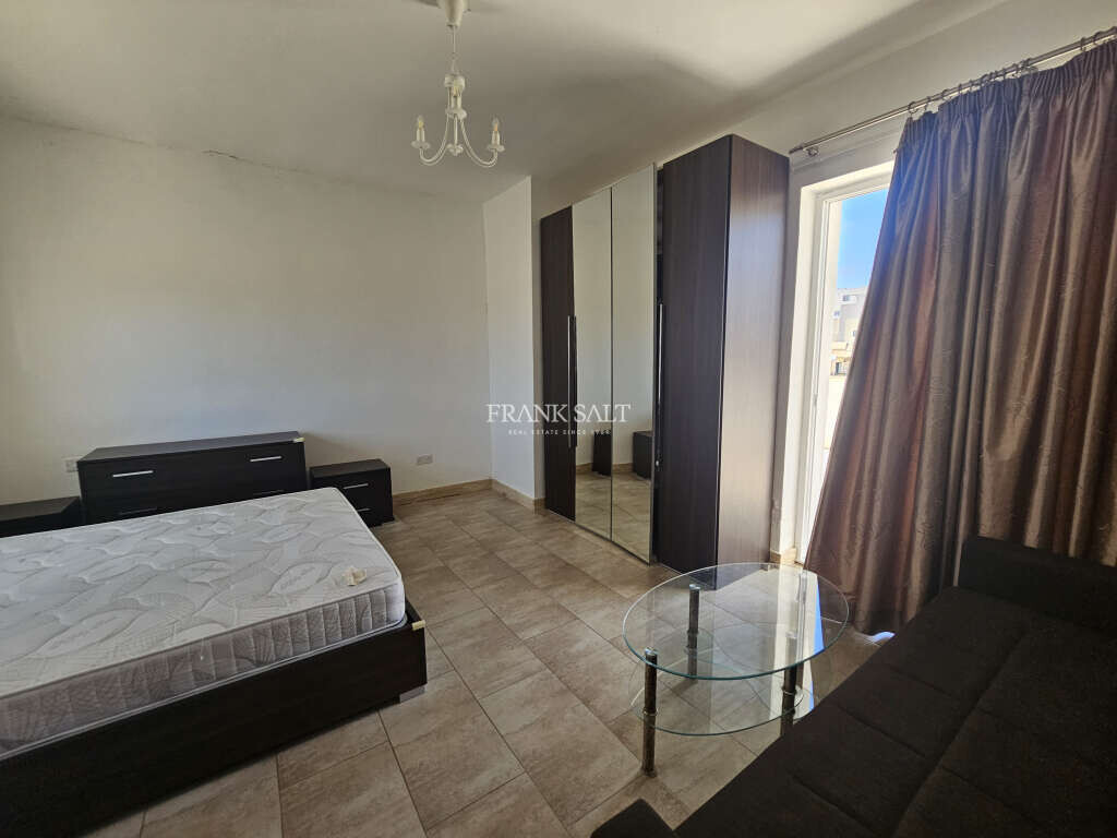 Swatar, 3 Bedrooms Bedrooms, ,2 BathroomsBathrooms,For Sale,FRSA-919909