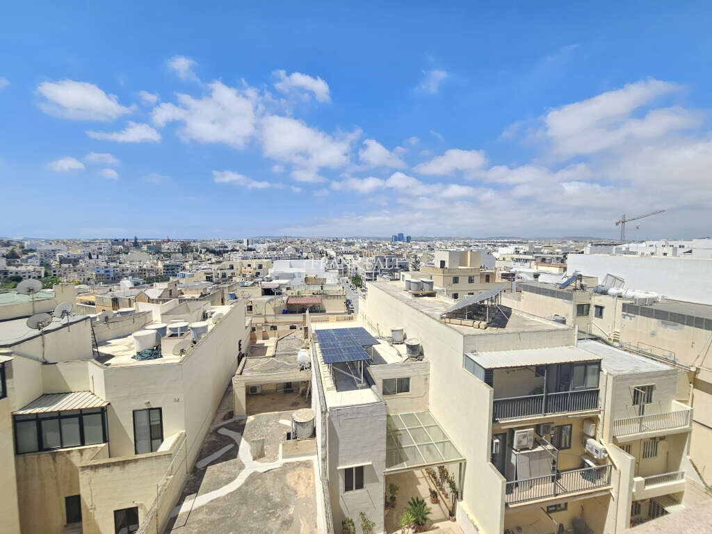 Swatar, 3 Bedrooms Bedrooms, ,2 BathroomsBathrooms,For Sale,FRSA-919909