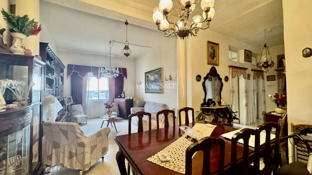 Valletta, 3 Bedrooms Bedrooms, ,1 BathroomBathrooms,For Sale,FRSA-046683