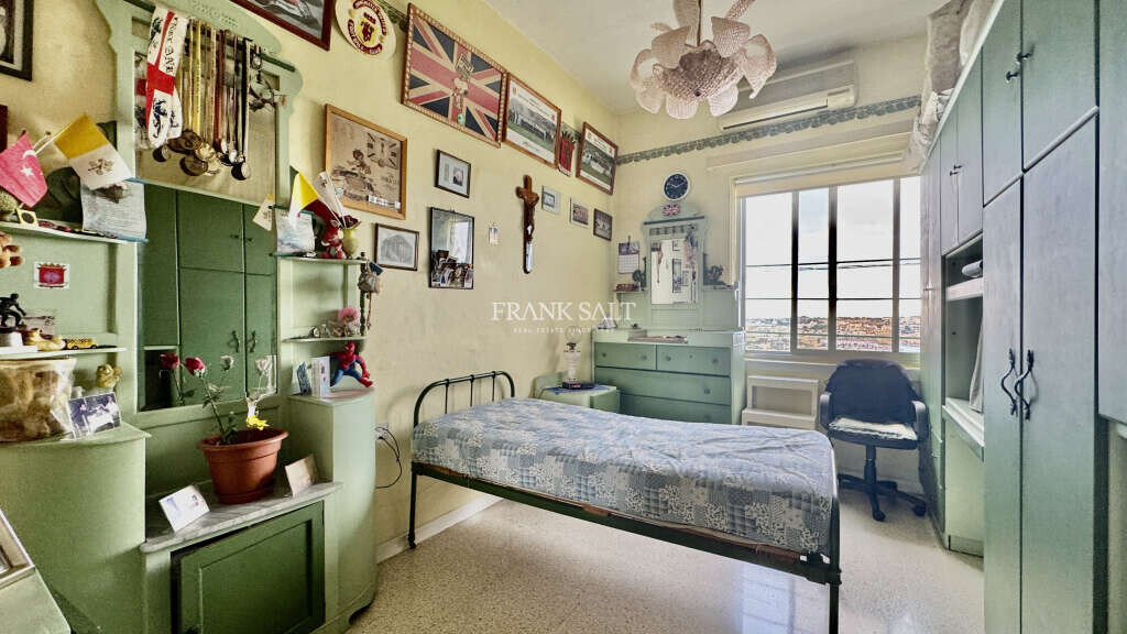 Valletta, 3 Bedrooms Bedrooms, ,1 BathroomBathrooms,For Sale,FRSA-046683