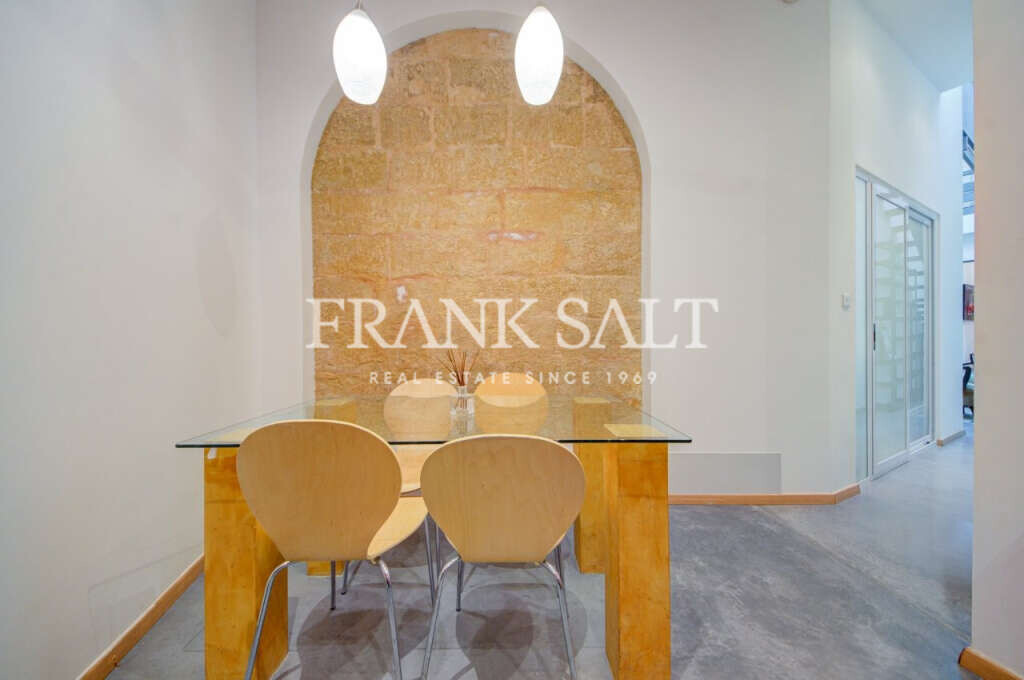 Rabat, 3 Bedrooms Bedrooms, ,2 BathroomsBathrooms,For Sale,FRSA-919534