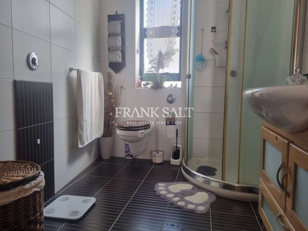 Tal-Ibrag, 3 Bedrooms Bedrooms, ,1 BathroomBathrooms,For Sale,FRSA-919538