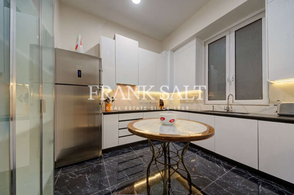 Sliema, 3 Bedrooms Bedrooms, ,2 BathroomsBathrooms,For Sale,FRSA-320392