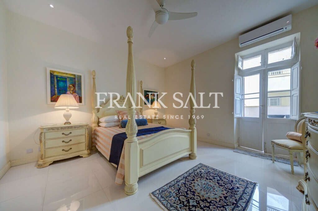 Sliema, 3 Bedrooms Bedrooms, ,2 BathroomsBathrooms,For Sale,FRSA-320392