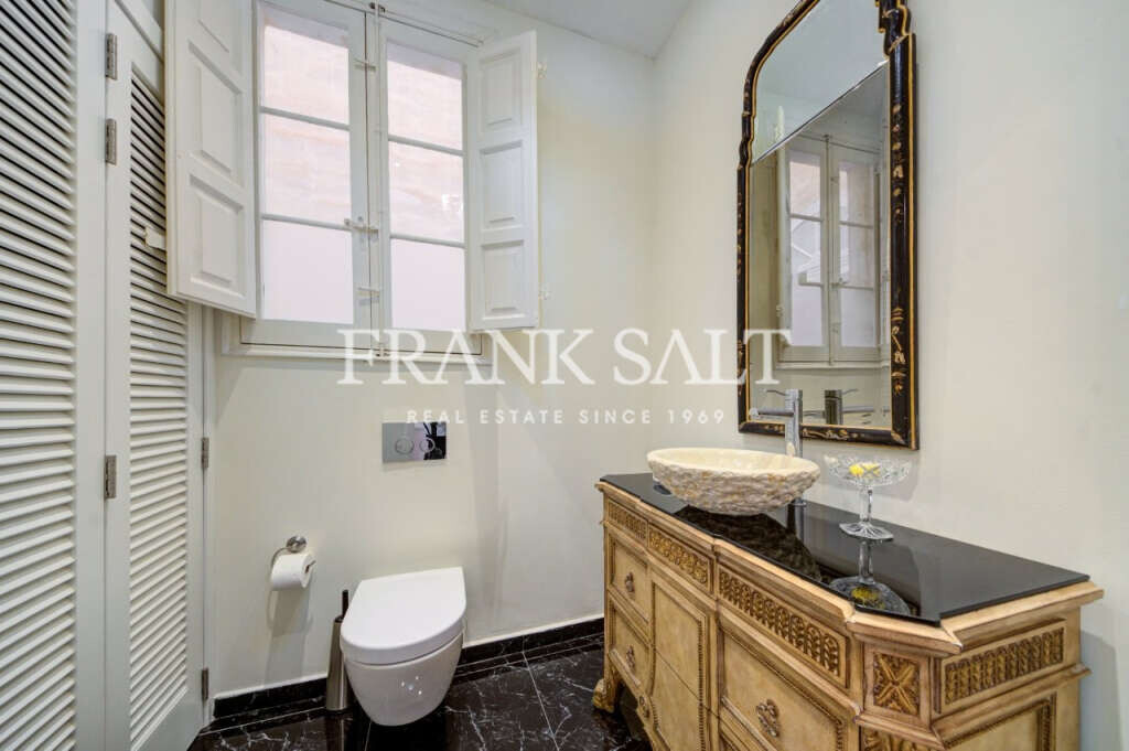 Sliema, 3 Bedrooms Bedrooms, ,2 BathroomsBathrooms,For Sale,FRSA-320392