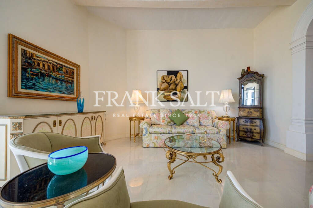 Sliema, 3 Bedrooms Bedrooms, ,2 BathroomsBathrooms,For Sale,FRSA-320392