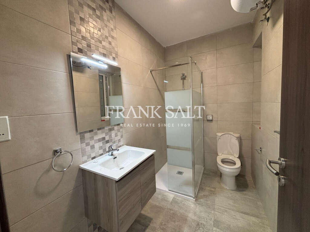 Pembroke, 2 Bedrooms Bedrooms, ,2 BathroomsBathrooms,For Sale,FRSA-919480