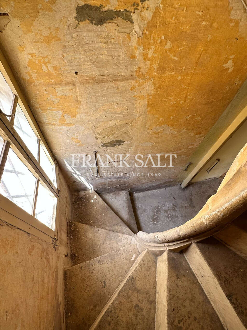 Zejtun, 3 Bedrooms Bedrooms, ,1 BathroomBathrooms,For Sale,FRSA-919141