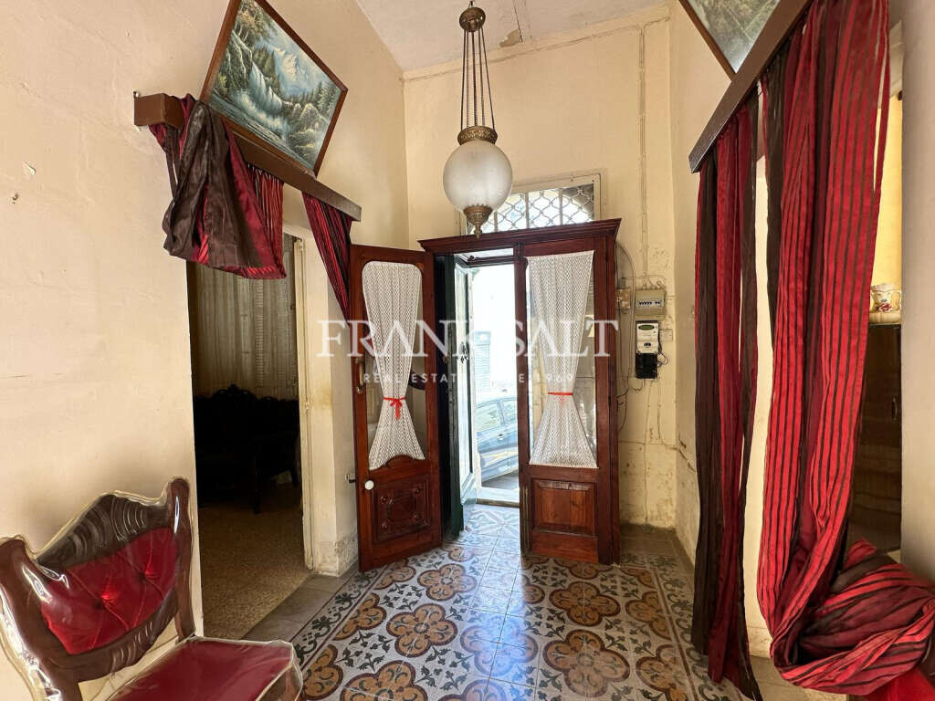 Zejtun, 3 Bedrooms Bedrooms, ,1 BathroomBathrooms,For Sale,FRSA-919141