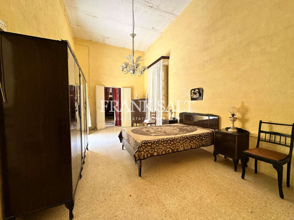 Zejtun, 3 Bedrooms Bedrooms, ,1 BathroomBathrooms,For Sale,FRSA-919141