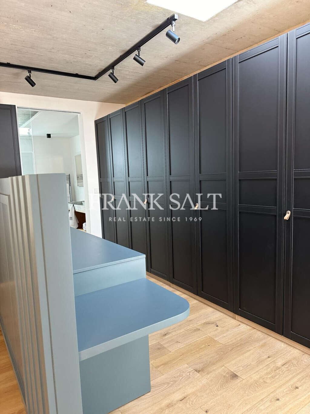 Valletta, ,5 BathroomsBathrooms,For Sale,FRSA-919074