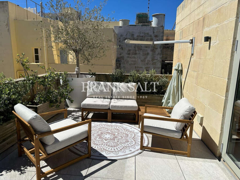 Valletta, ,5 BathroomsBathrooms,For Sale,FRSA-919074