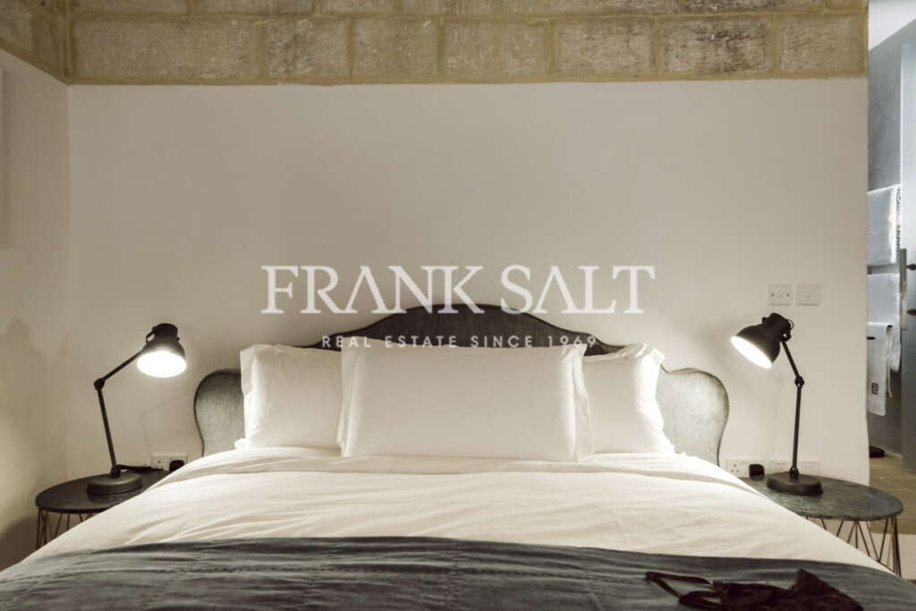 Valletta, ,5 BathroomsBathrooms,For Sale,FRSA-919074