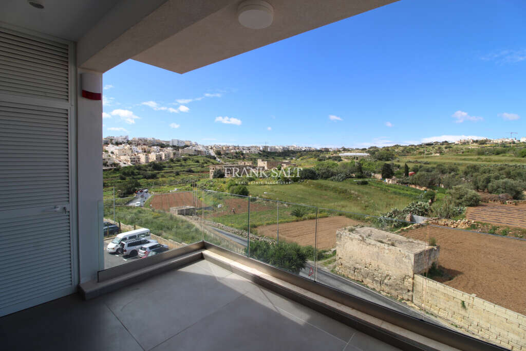 Swieqi, 3 Bedrooms Bedrooms, ,For Sale,FRSA-918642