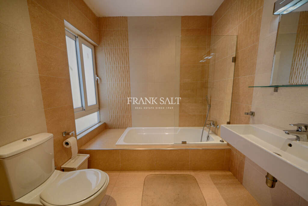 St Julians, 3 Bedrooms Bedrooms, ,1 BathroomBathrooms,For Sale,FRSA-918114